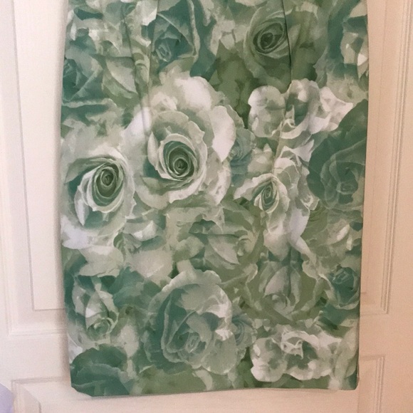 New Connected Apparel Dress - Picture 3 of 6